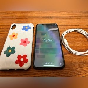 iPhone XsMax 256gb Unlocked, no scratch or crack